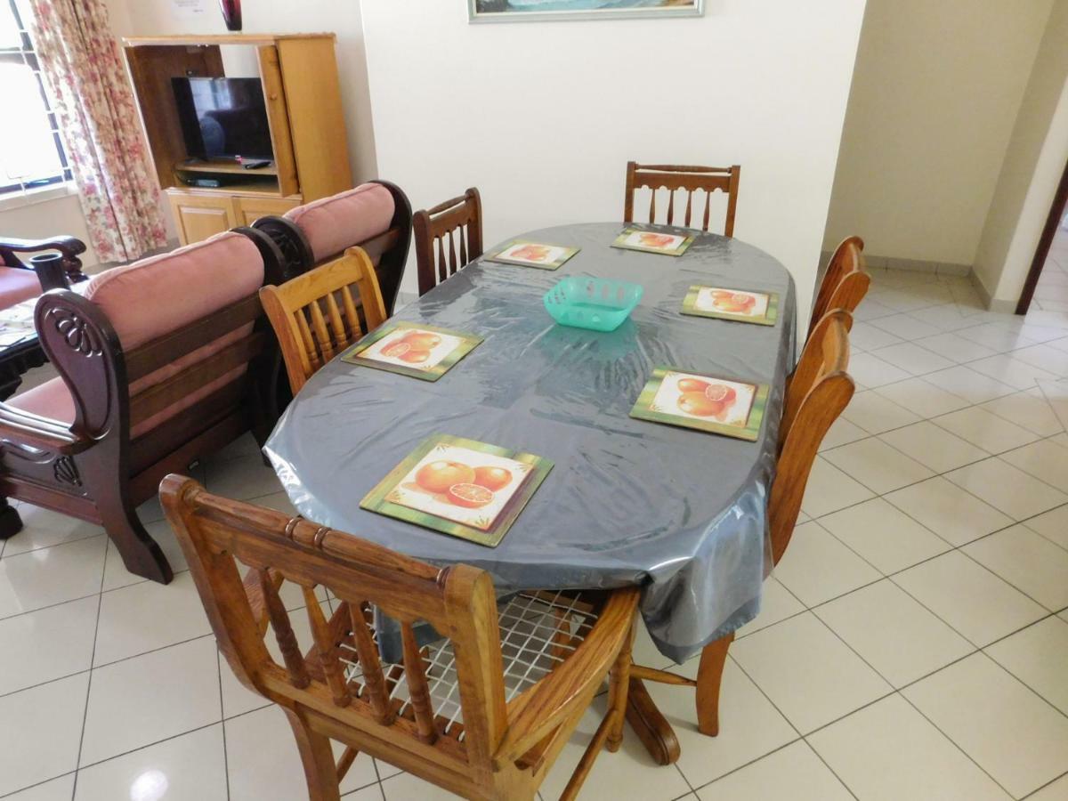 Mama Mia Cottages Oslo Beach Port Shepstone Esterno foto