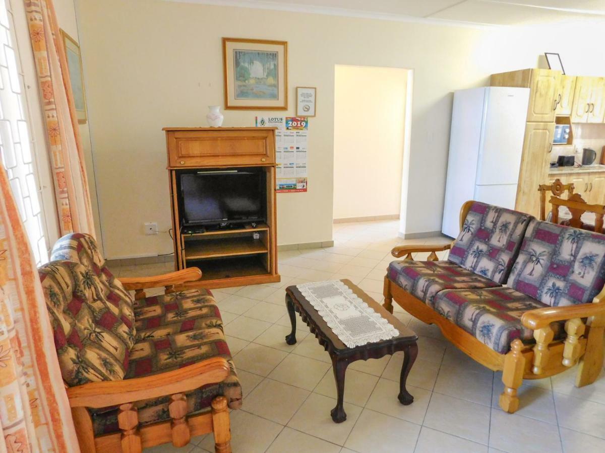 Mama Mia Cottages Oslo Beach Port Shepstone Esterno foto