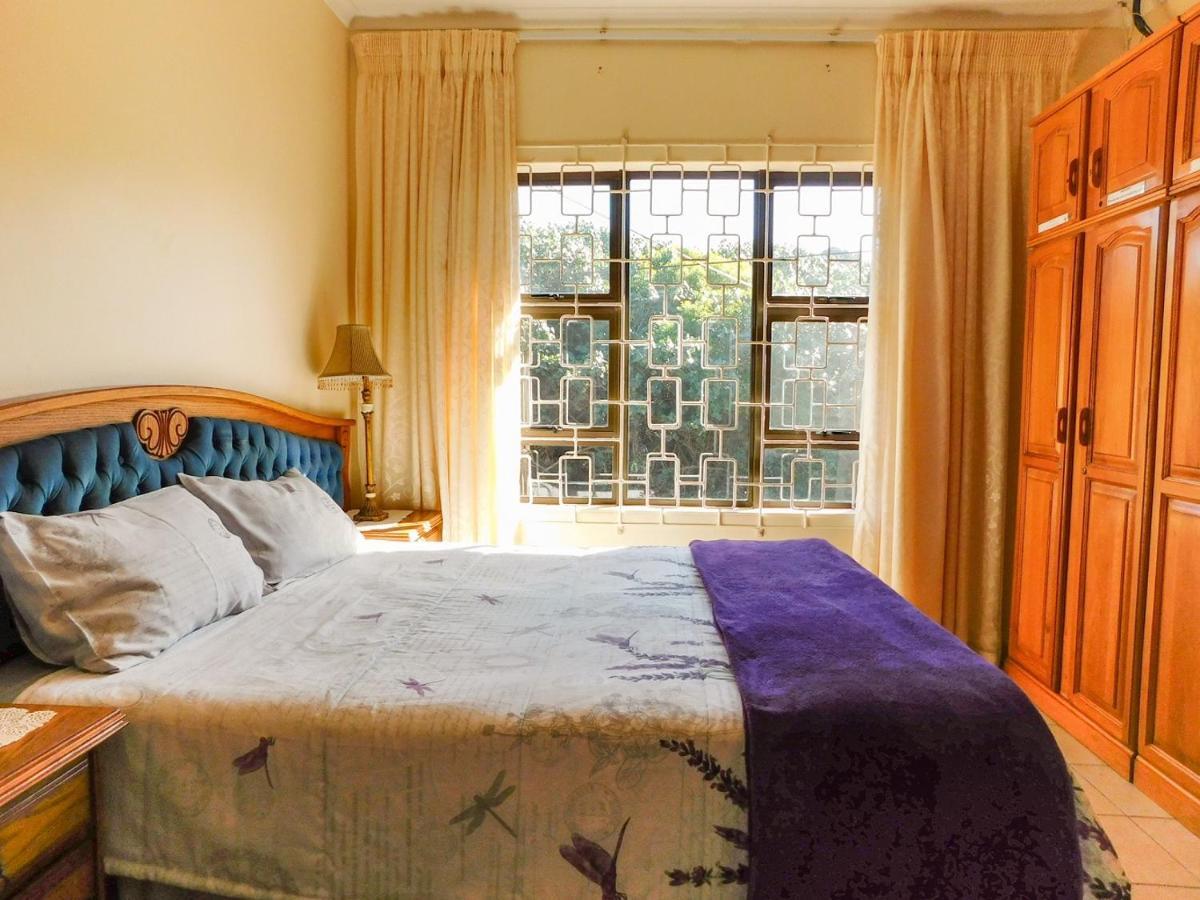 Mama Mia Cottages Oslo Beach Port Shepstone Esterno foto